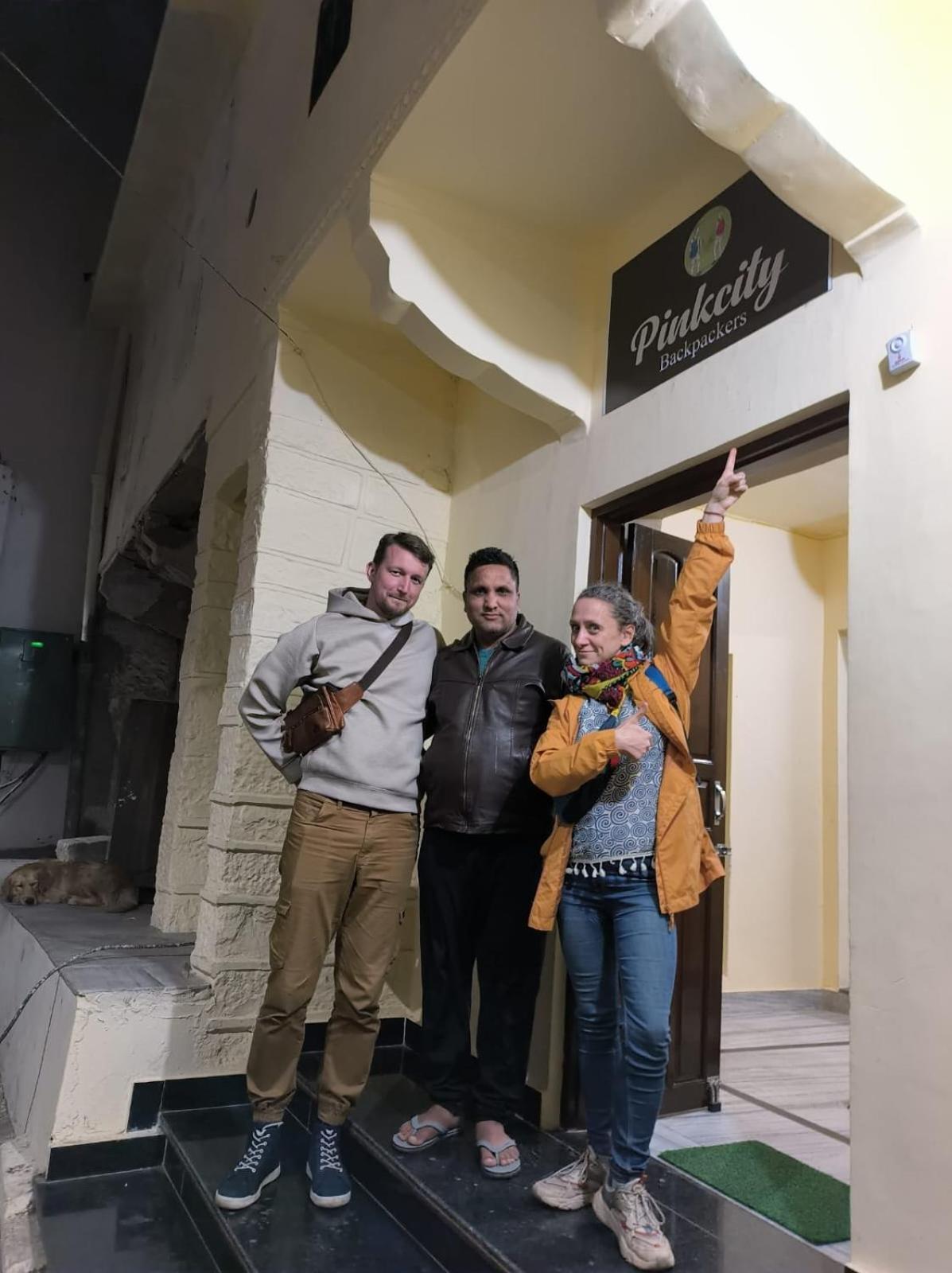Pink City Backpackers ชัยปุระ ภายนอก รูปภาพ